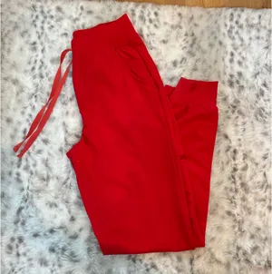 FIGS Pop Red Scrub Set thumbnail 4