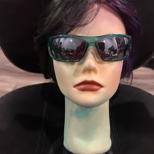 Identity Stylish Green Sunglasses thumbnail 2