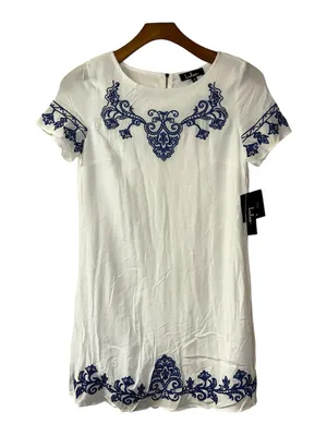 Lulu*s White Short Sleeve Embroidered Dress NWT thumbnail 1
