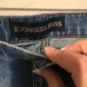 Express‎ Distressed Denim Mini Skirt Blue Size 12 thumbnail 6