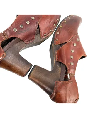 Dansko Ryder Brown Leather Studded Heeled Clogs Size 39 EU 8.5-9 US Cottagecore thumbnail 4