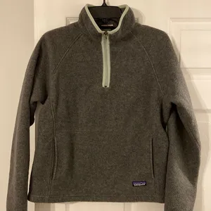 Patagonia Synchilla Women M long 23” and bust 34/36” excellent condition thumbnail 1