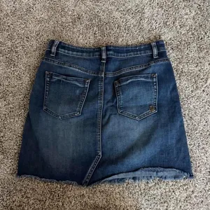 Indigo Red Blue Denim Skirt Size undefined thumbnail 2