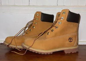 Boots thumbnail 1