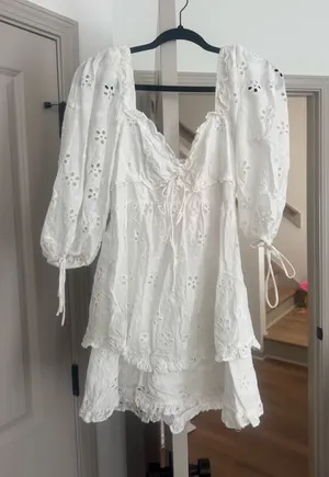 For love and lemons, white dress size medium thumbnail 1