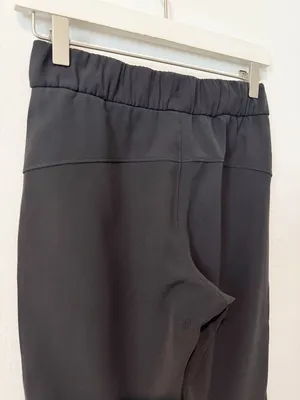 Lululemon On The Fly Pants Size 2 Black High Rise Drawstring Travel Quiet Luxury thumbnail 9