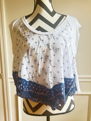 WE THE FREE‎ Flowy Boho Sleeveless Tank Top size Small thumbnail 1