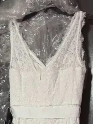 Adrianna Papell V-Neck Long Bridal Dress NWT Size 2 Coquette Bow Lace thumbnail 10