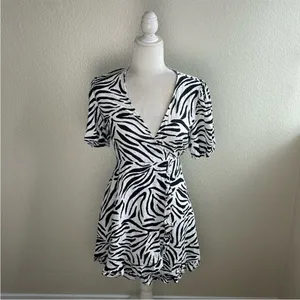 ZARA Wrap‎ Dress Animal Zebra Print Black & White xs thumbnail 4