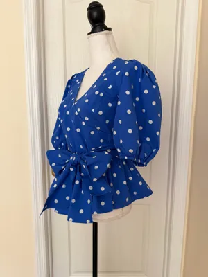 Lilly Pulitzer Kara Cotton Wrap Blue Polka Dot Top Puff sleeve, Sz 8 thumbnail 5