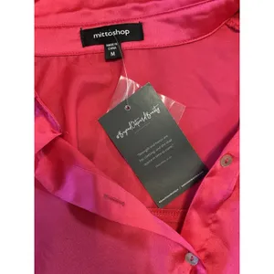 NWT Boutique Hot Pink Women Medium Satin Long Sleeve‎ Collared Button Up Top thumbnail 9