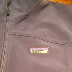 Patagonia Worn Wear Women's Full‎ Zip Jacket Blue Softshell Lightweight Outdoor thumbnail 5