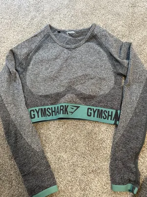 Gymshark Top thumbnail 1