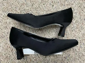 Mootsies Tootsies Georgette Satin Black Heels Sz 5.5 thumbnail 1