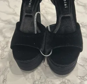 GIANNI BINI Karmello Velvet Flower Ankle Strap Black Platform Heels thumbnail 5