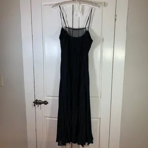Flora Black Crochet Lace Pleated Long Dress Womens‎ Medium Adjustable Straps LBD thumbnail 7