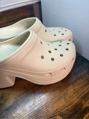 Crocs tan heeled mules size 12 thumbnail 3