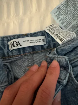 High Waisted Jeans thumbnail 4