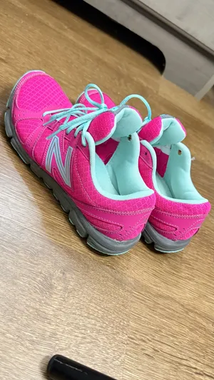 New Balance 550v3 running shoes sneakers women's size 7.5 thumbnail 4