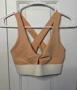 Fabletics Sports Bra thumbnail 1