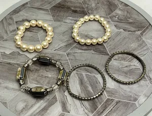 Source Unknown Lot Of 5 Womens Stretch Bracelets Faux Pearl Rhinestone Beaded Fashion Jewelry thumbnail 1