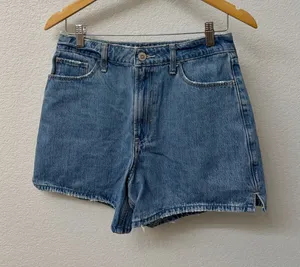 Hollister Ultra High-Rise Shorts thumbnail 1