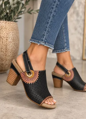 L’Artiste Millie Sandals Sz 40 B Black Leather Perforated Block Heel thumbnail 1