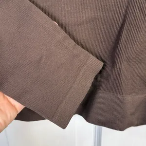 The Group BABATON Aritzia Contour Brown Long Sleeve Crew Crop Top W2297 Sz M thumbnail 2