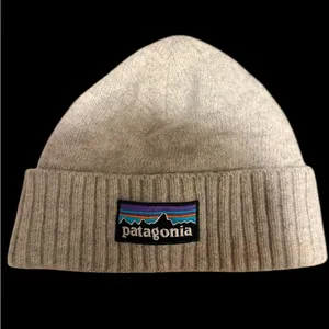 Patagonia Heather Gray Ribbed Beanie thumbnail 2