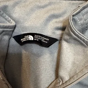The North Face Light Gray Women's Pullover thumbnail 3