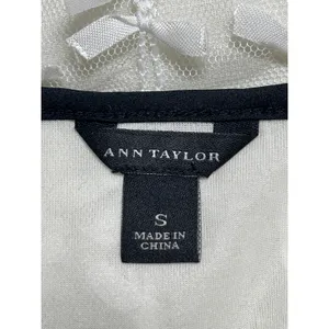 Ann Taylor Women's White Lace Bow Ribbon Short Cap Sleeve Shirt Blouse Top Sz S thumbnail 3