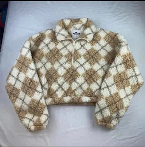 NEW Hollister sweater thumbnail 1