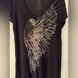 Key Closet War Bird Black Graphic Tee Swarovski Crystals Women’s Size Small thumbnail 5