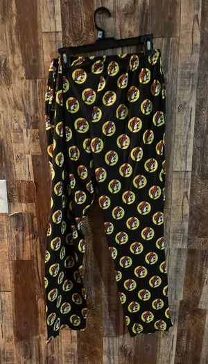 Buc-ee's Woman’s beaver 🦫 print pajamas pants size medium. thumbnail 3