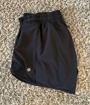 Lululemon Shorts Hot Low-Rise Hot Lined 2.5" thumbnail 1