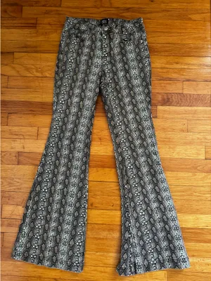 Urban Outfitters BDG Python-Print Flared Jeans thumbnail 3