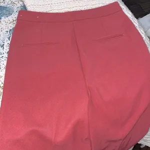 Ann Taylor size 8 coral trousers slacks thumbnail 9