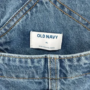 Old Navy Overall Shorts Women's XL Blue Denim Shortalls Cuffed Classic thumbnail 4