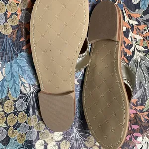 Jack Rogers Strawberry Platinum Metallic Leather Flip Flop Sandals Shoes thumbnail 3
