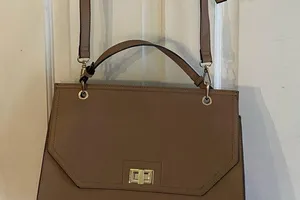 Kelly & Katie Handbag. NWOT thumbnail 5