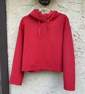 Uniqlo Size medium red hoodie slightly cropped dry fit thumbnail 1