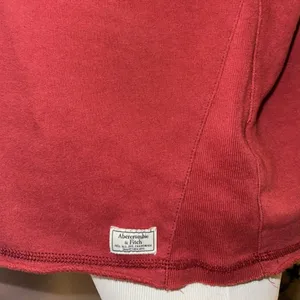 Abercrombie And fitch Slightly‎ Cropped Hoodie Red Medium thumbnail 4