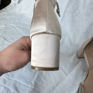 Badgley Mischka‎ Jewel Joanne Embellished Block Heel Sandal Champagne Cream 9 thumbnail 6