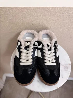 DOLCE VITA Women’s Black & White Faux-Shearling Lined Sneaker Mules thumbnail 2