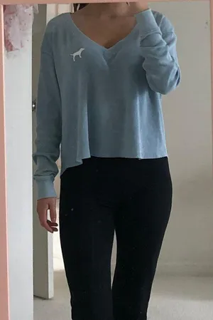 PINK Victoria’s Secret Long-sleeve Tee thumbnail 1