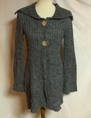 Vtg Gray Y2K hippie boho bell sleeve sweater thumbnail 7
