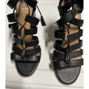 Gianni Bini Women's Strappy Heels Black 9.5M thumbnail 4