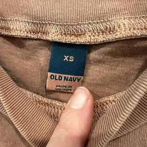 Old Navy Men's Tan Short Sleeve Tee thumbnail 2