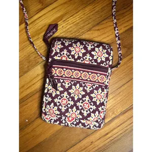 Vera Bradley Chic Mini Hipster Crossbody Medallion Print Bag thumbnail 3