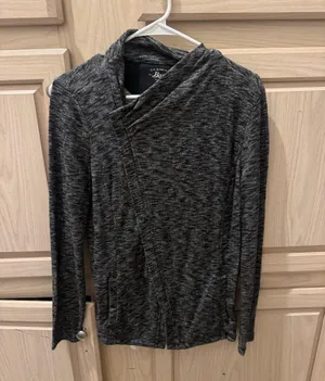 G.H. Bass & Co. Women’s Sweater thumbnail 1